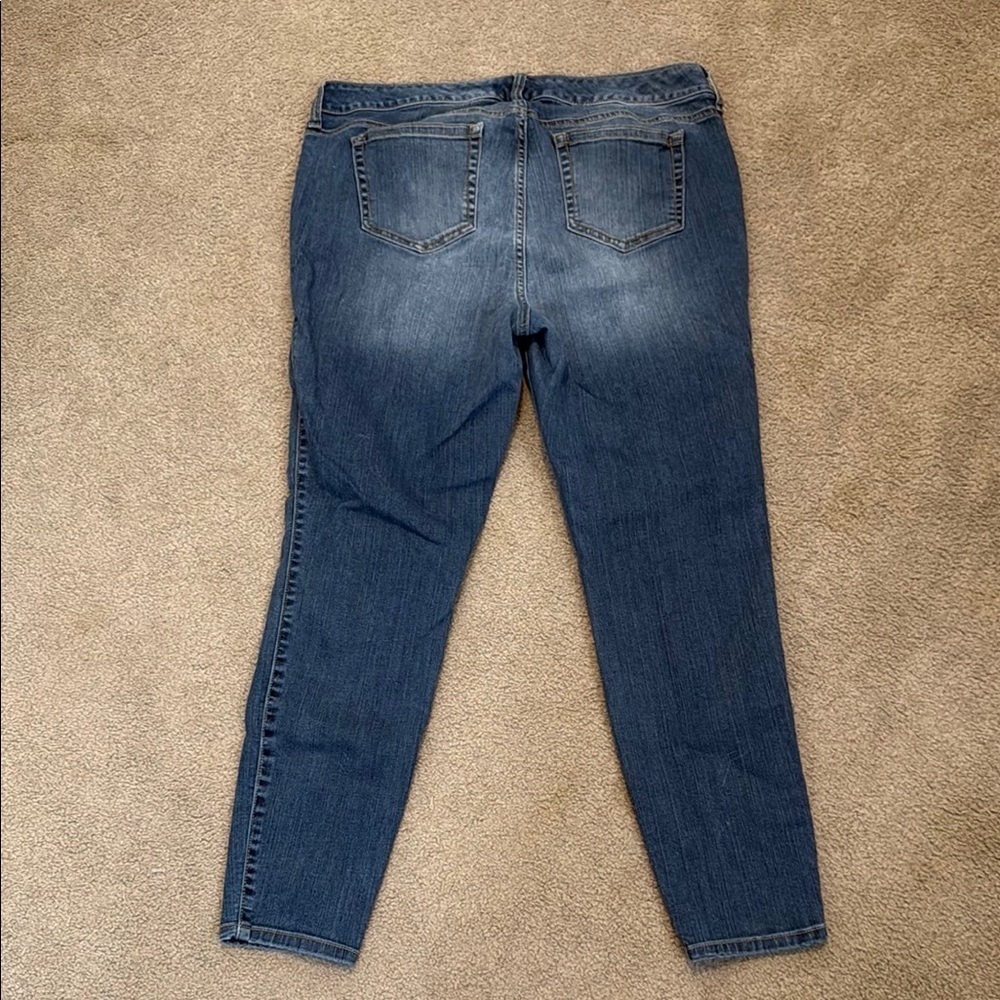 Torrid Classic Women's Blue Jeans - Picture 4 of 5